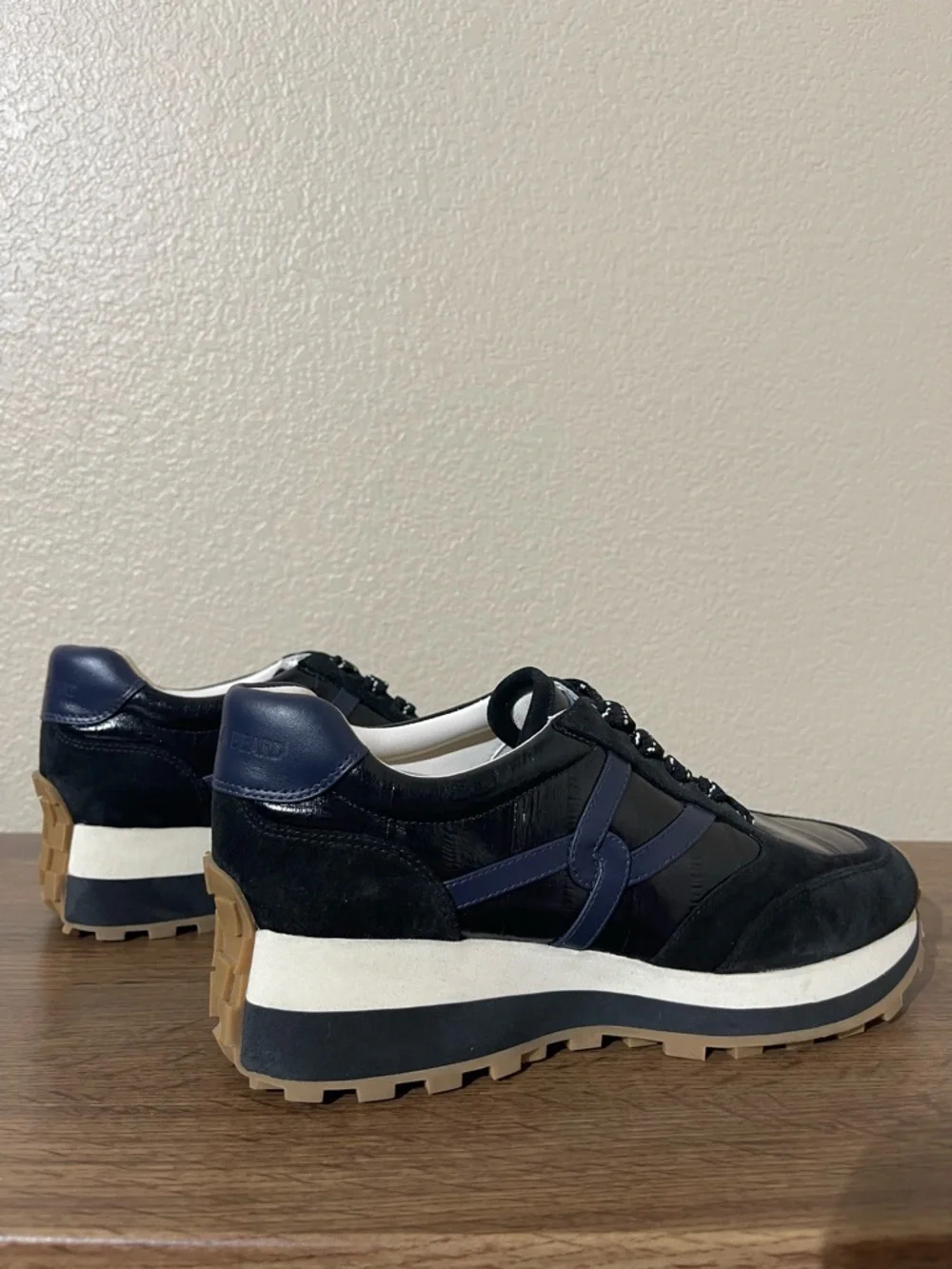 Sold - Picture 3 of 11